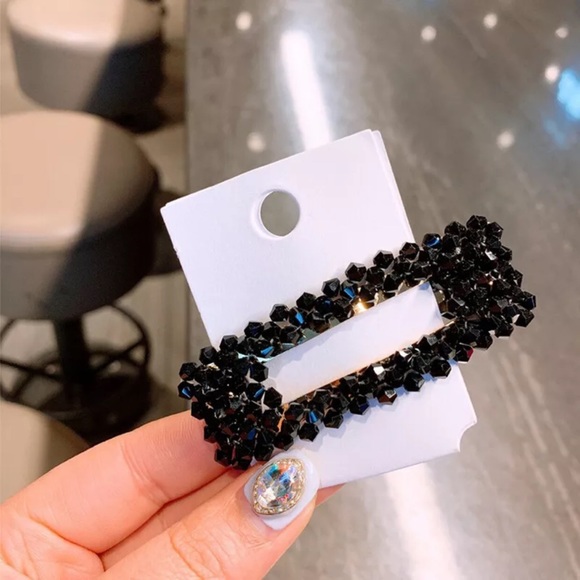 2/$15✨OVERSIZED✨LUXURY CRYSTAL HAIR BARRETTES - Picture 5 of 5